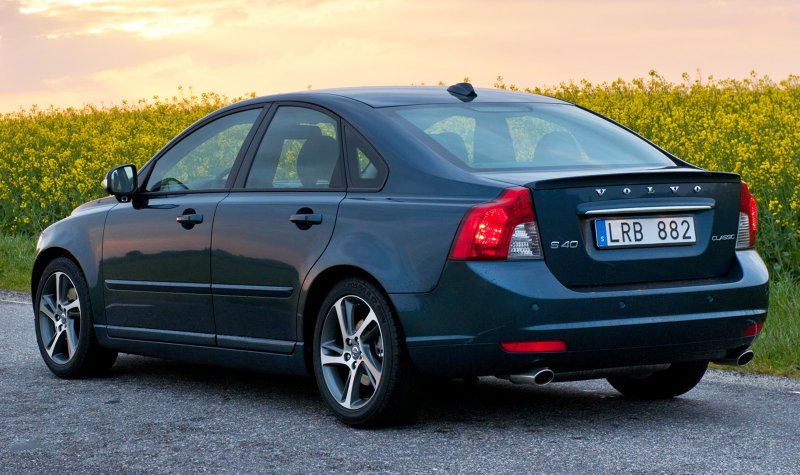 Volvo s40 второго поколения
