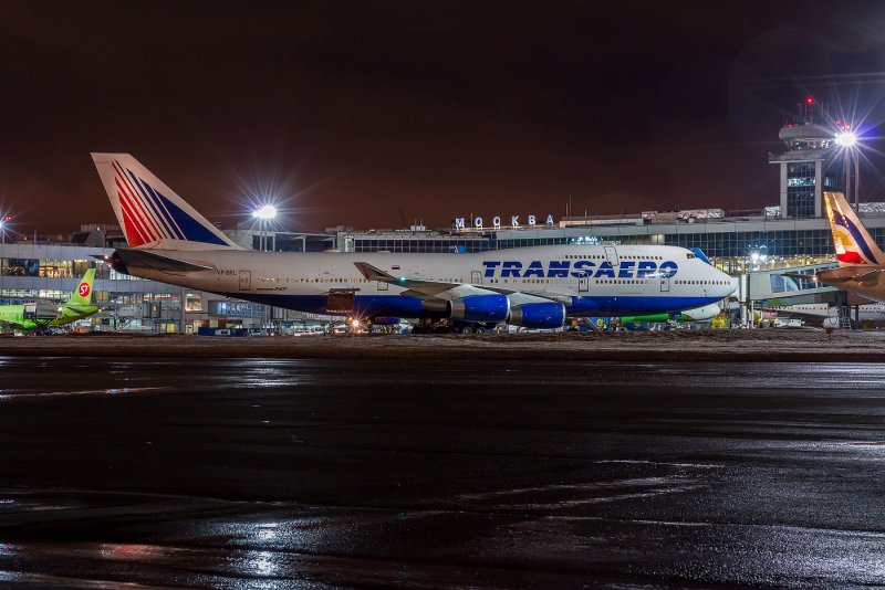 Самолёт Трансаэро 747