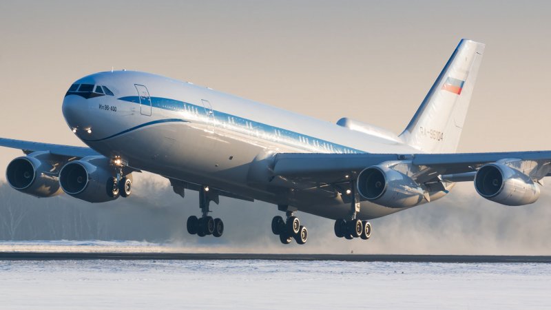 Ил 96-300 против Боинга