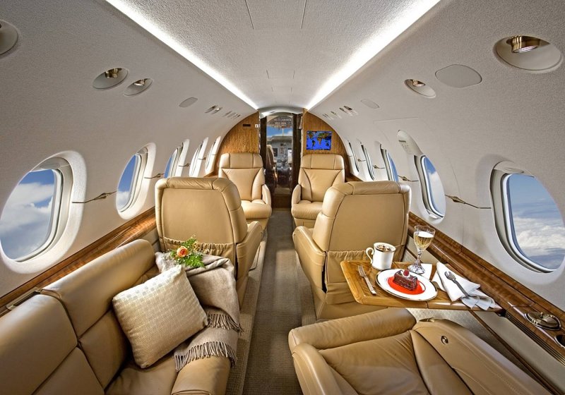 Jet Interior 2025