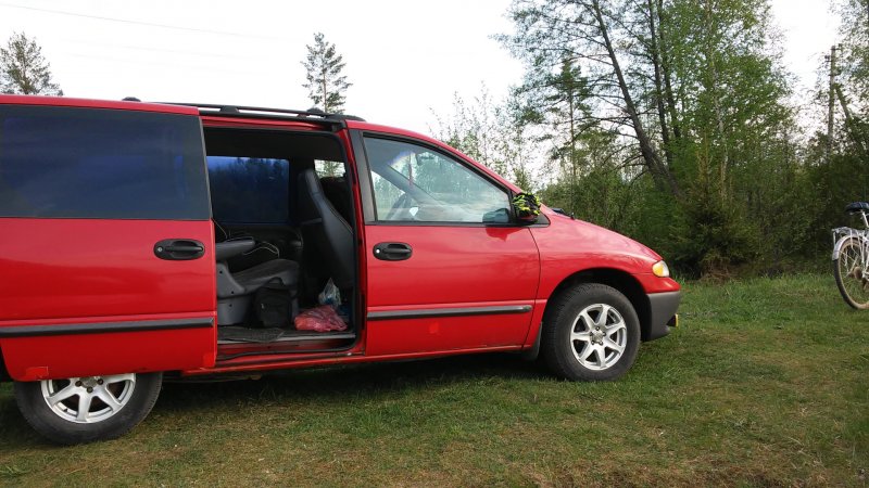 Додж Караван 2005 года