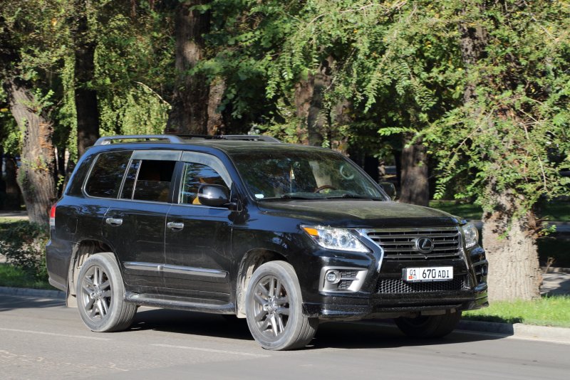 Лексус LX 2022 670
