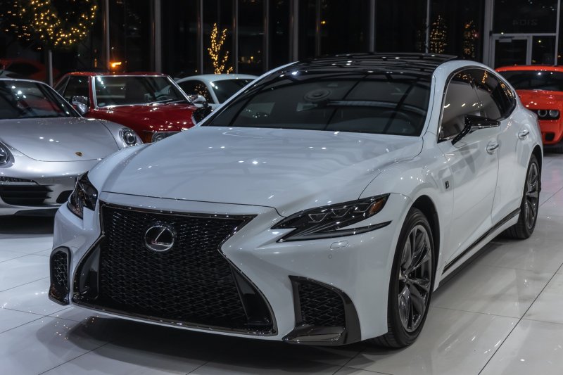 Тойота Лексус LX 570