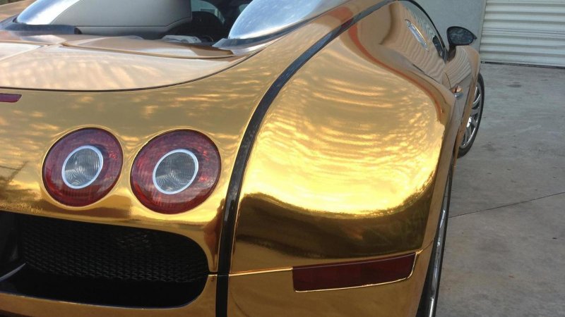 Bugatti Veyron Золотая