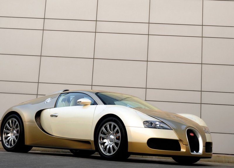Bugatti Veyron Gold