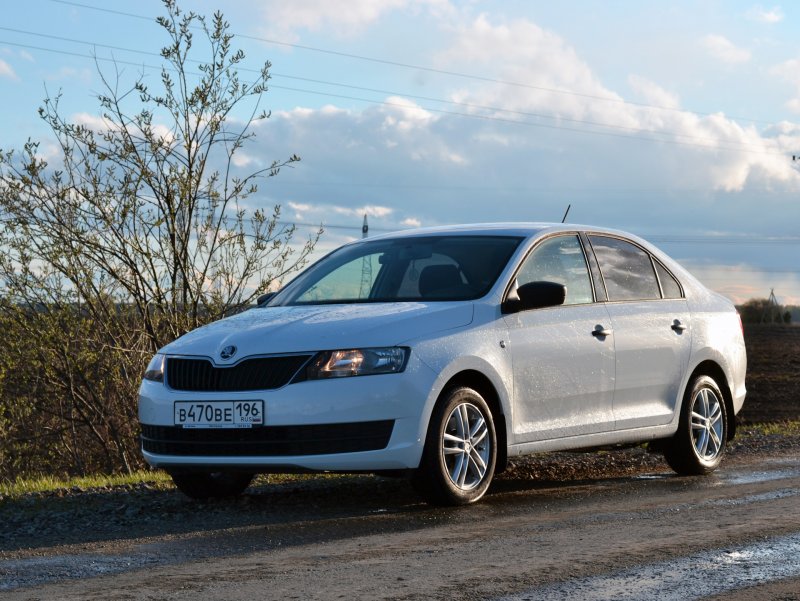 Skoda Rapid 2012