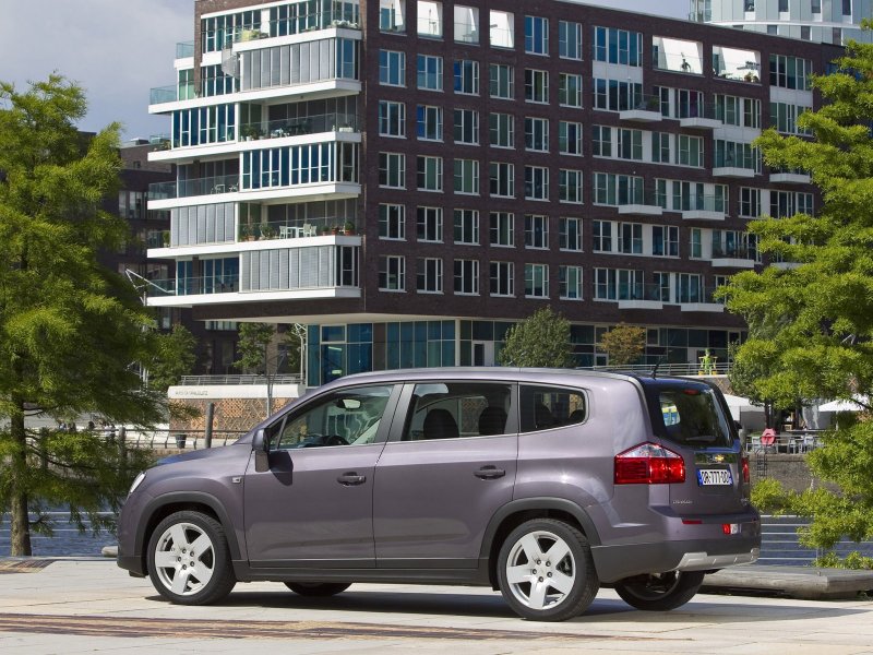Chevrolet Orlando 2010 года