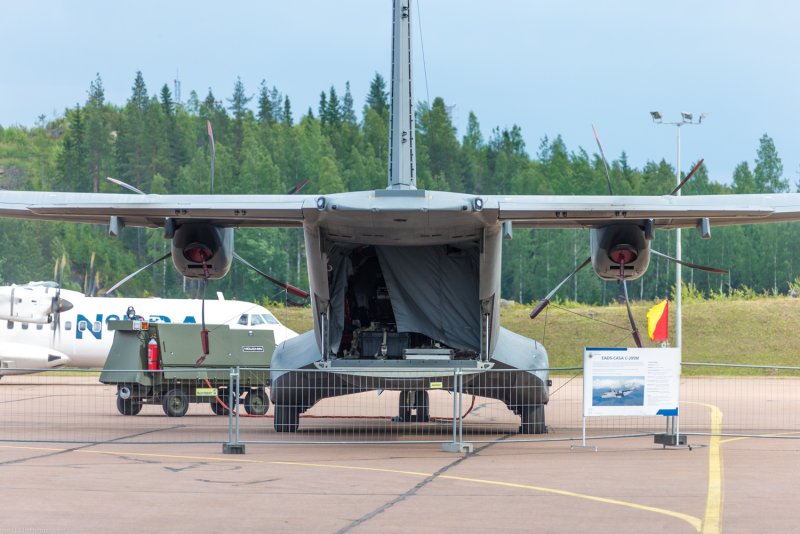 Casa c-295 грузовая кабина
