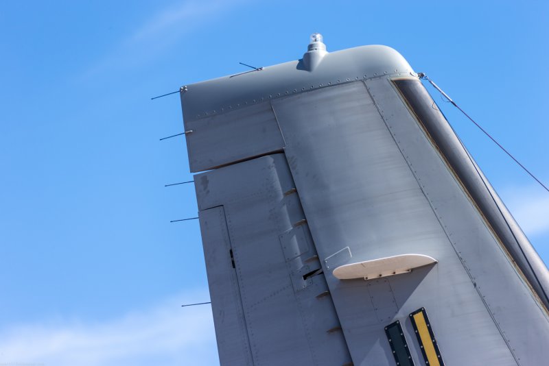 Casa c-295 механизация крыла
