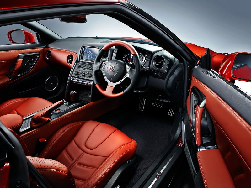 Nissan GTR r35 Nismo салон