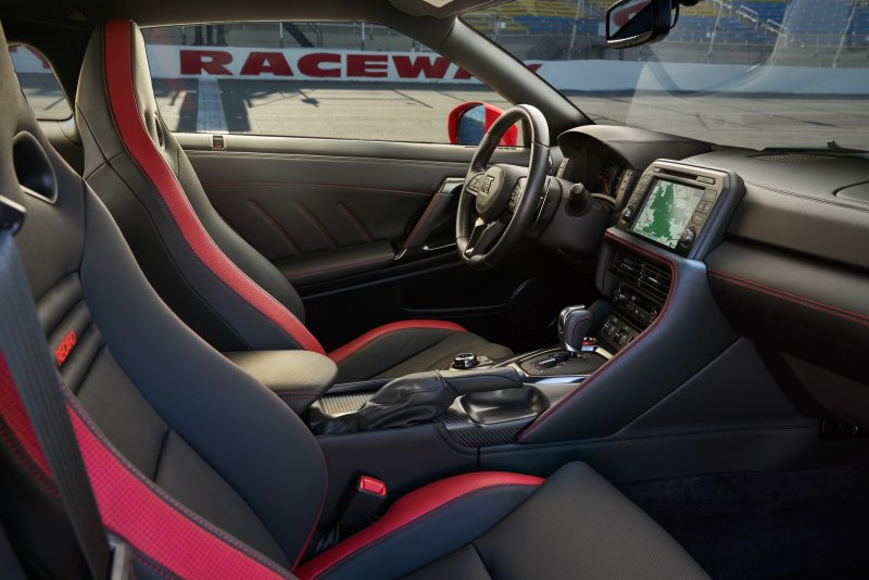 Nissan GTR r50 салон