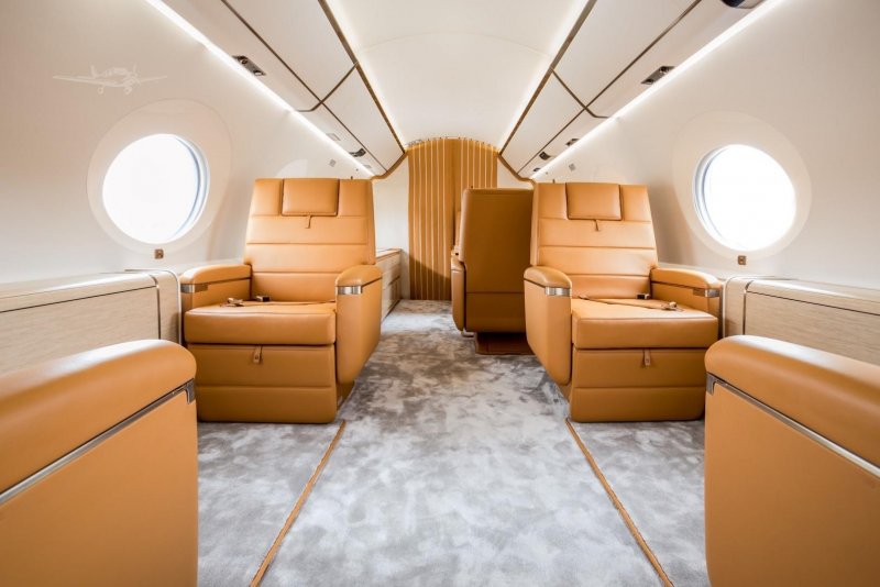 Самолет Gulfstream g650