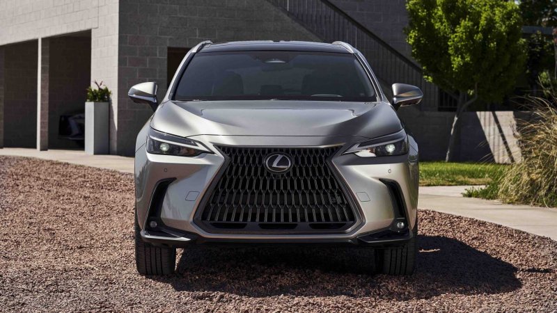 Лексус NX 2022