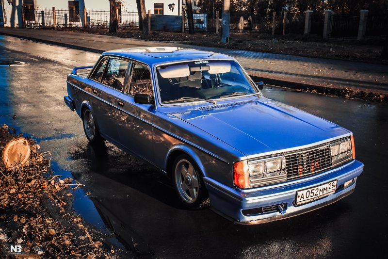 Volvo 244