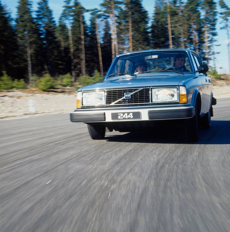 Volvo 244 1977 салон
