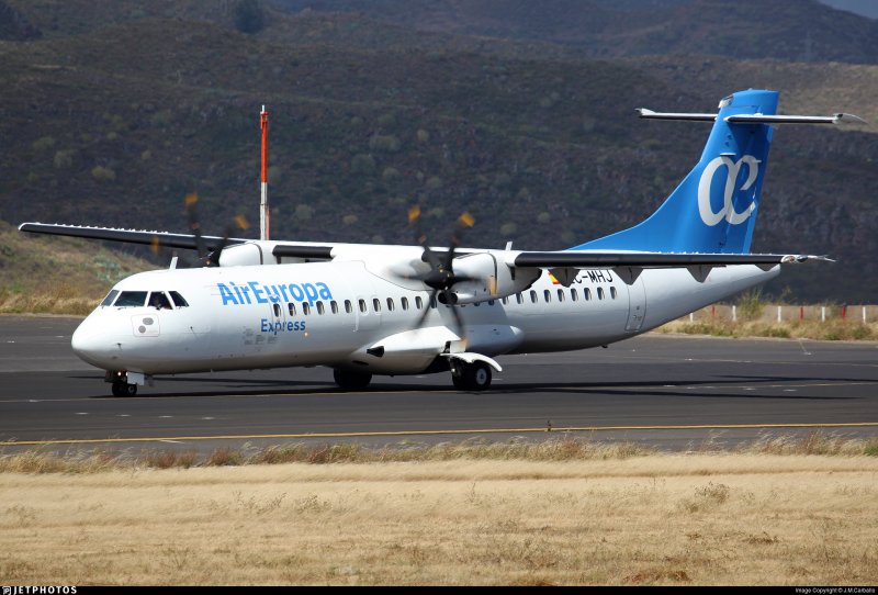 ATR 72 UTAIR