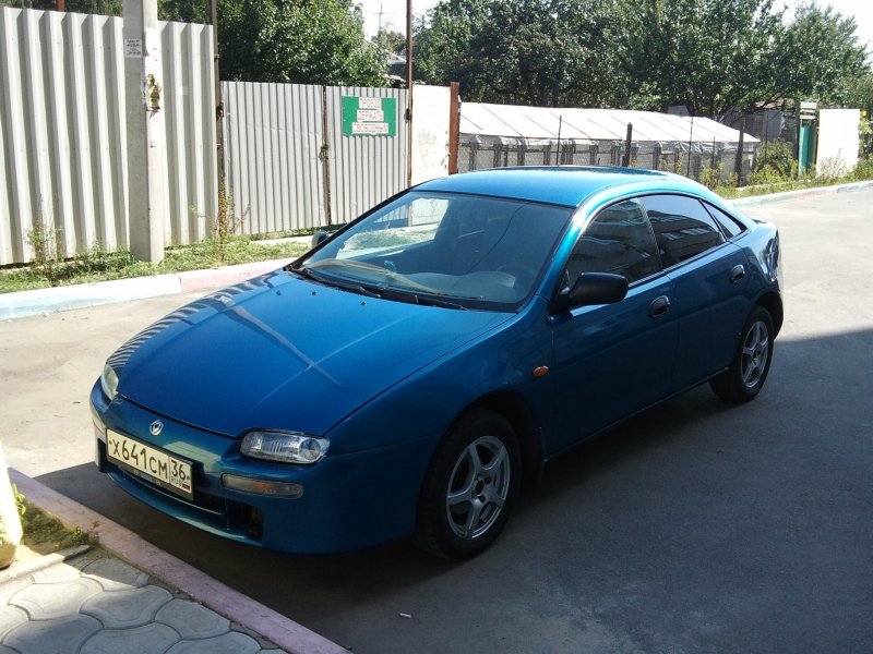 Мазда 323 f 1997