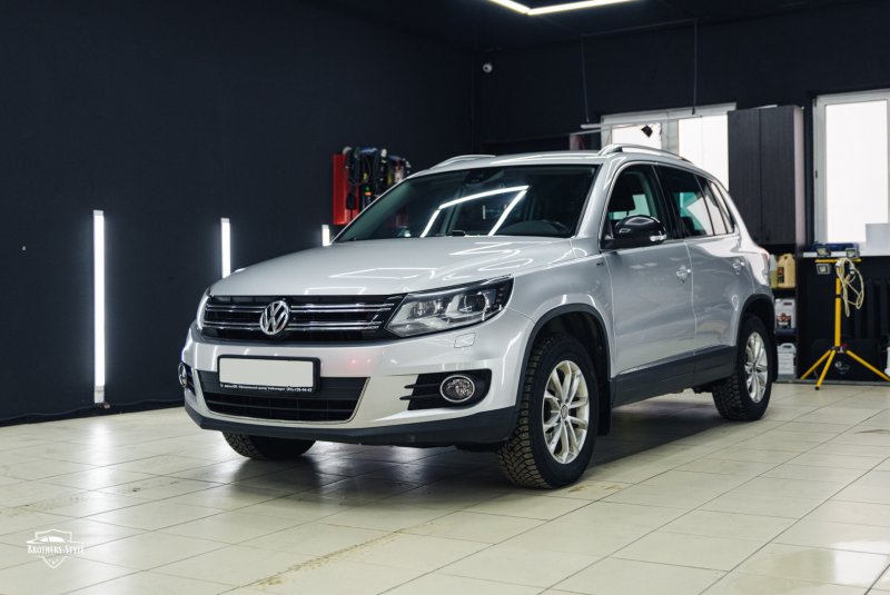 Volkswagen Tiguan Space Grey