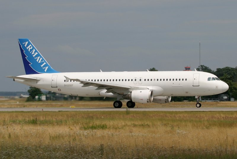 Самолёт Airbus a320