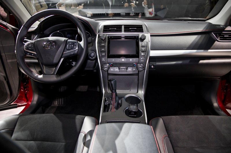 Toyota Camry 2015 Interior