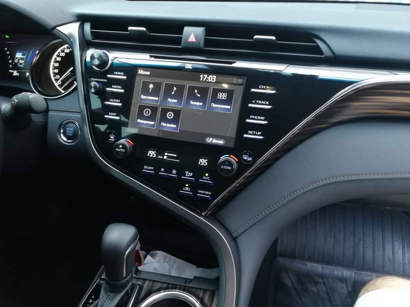 Toyota Camry 2020 магнитола