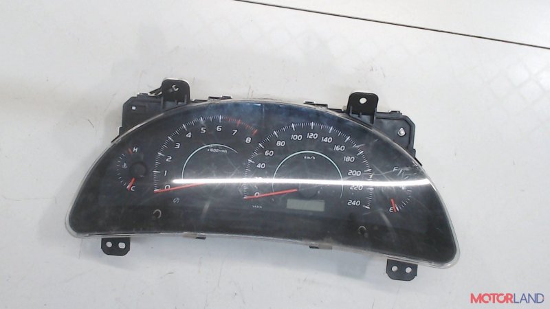 Toyota Camry 40 приборная панель