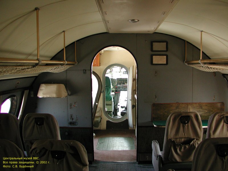 Ту-114 пассажирский самолёт
