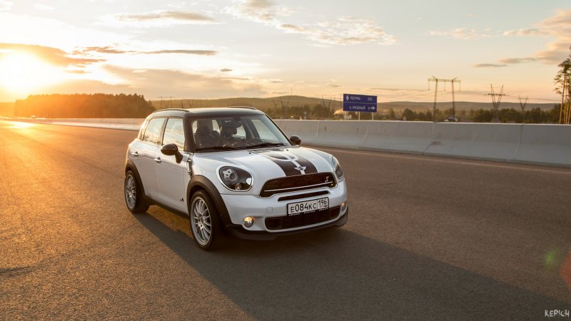 Mini Cooper Countryman White
