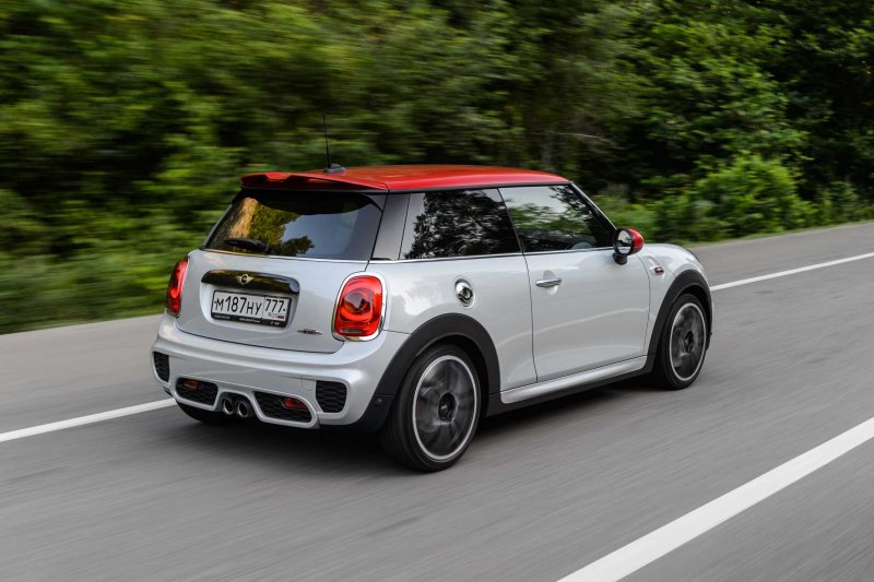 Mini Cooper JCW White