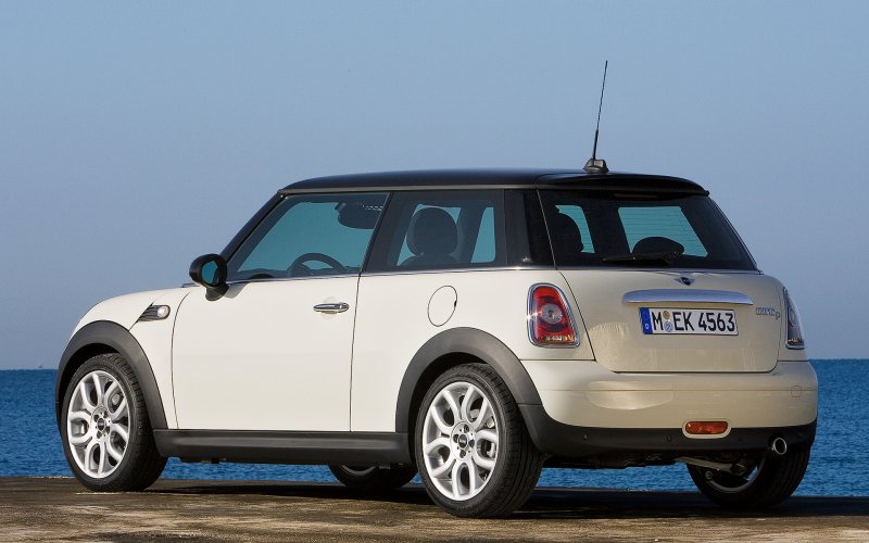 Mini Hatchback (r56) Cooper d Dīzelis 109 ZS