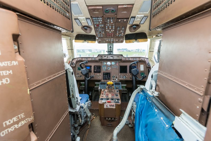 Кабина Бомбардье cs300