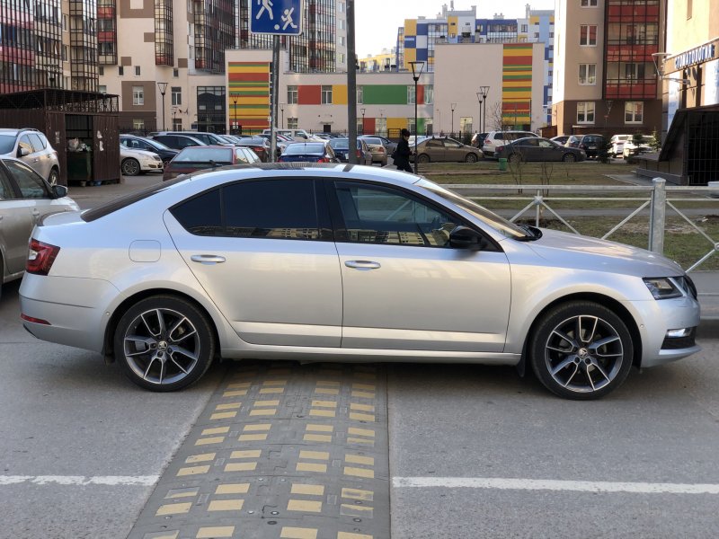 Gemini r18 Skoda Octavia a7