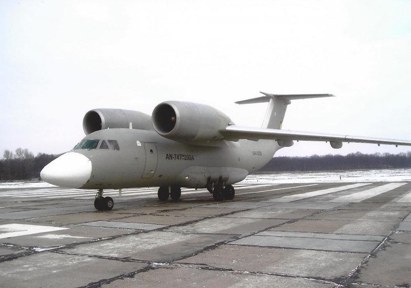 Самолёт АН-74тк-300