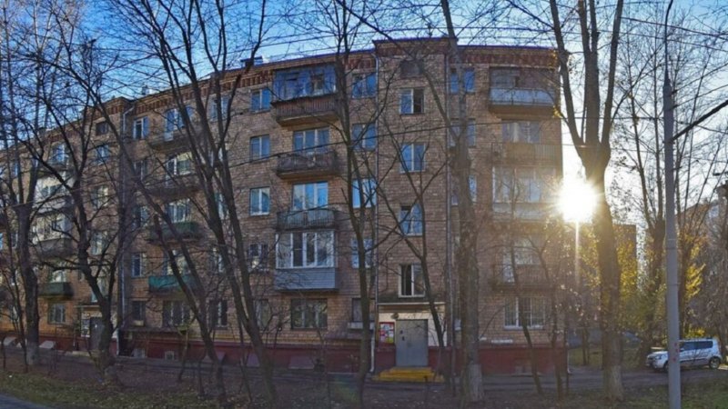 Подсветка самолета памятник