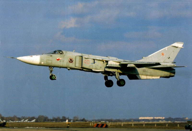 Су 24 бомбардировщик