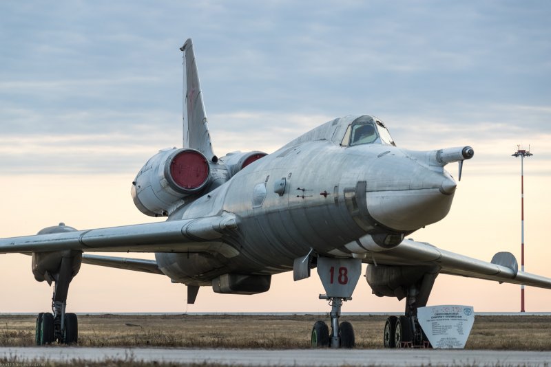 Самолет ту-22р