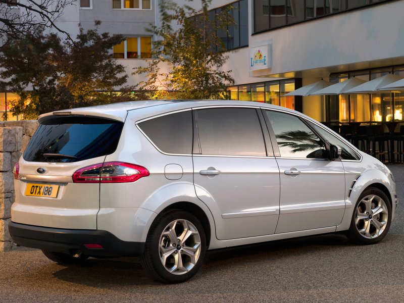 Ford s Max 2010