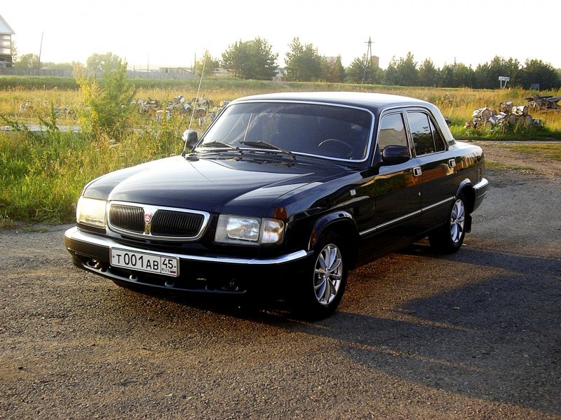 Волга ГАЗ 3110 белая