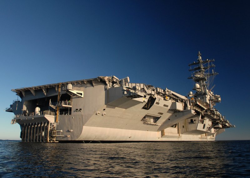 USS Рональд Рейган