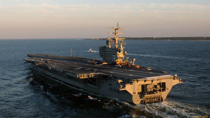 Авианосец Рональд Рейган