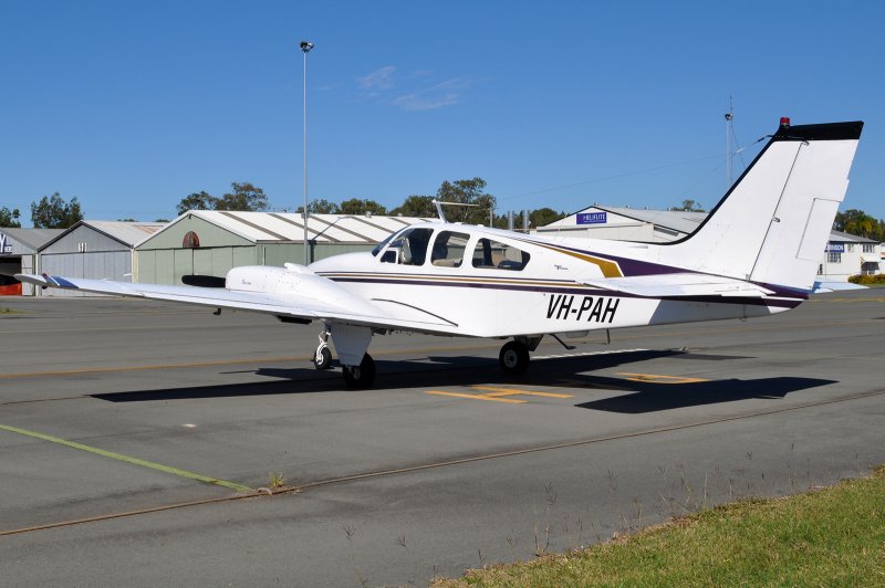 Самолет Beechcraft Baron 58