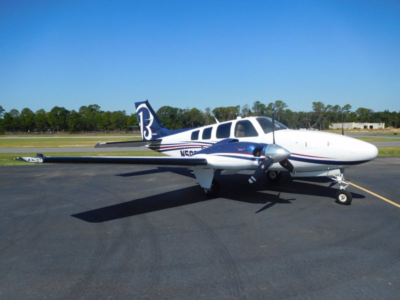 Самолет Beechcraft Baron g58