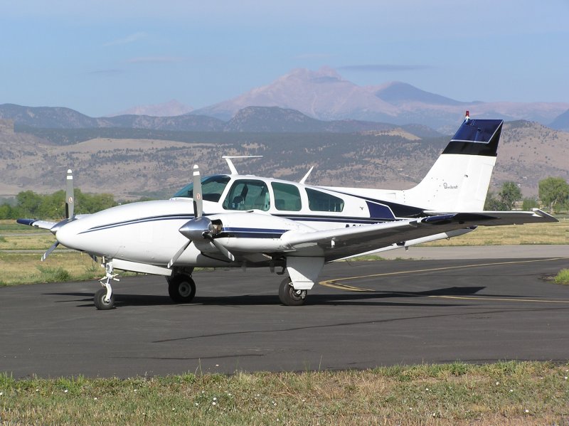 Beechcraft Baron g55