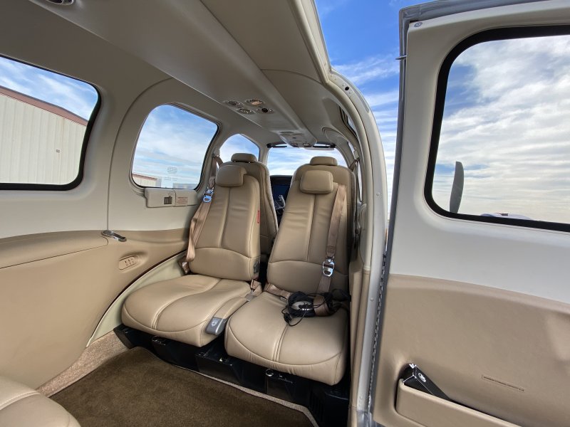 Beechcraft Baron 2019
