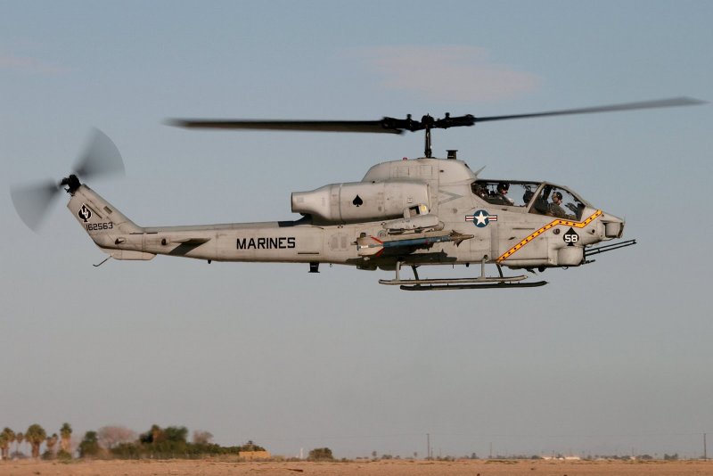 Вертолет Ah-1z Viper