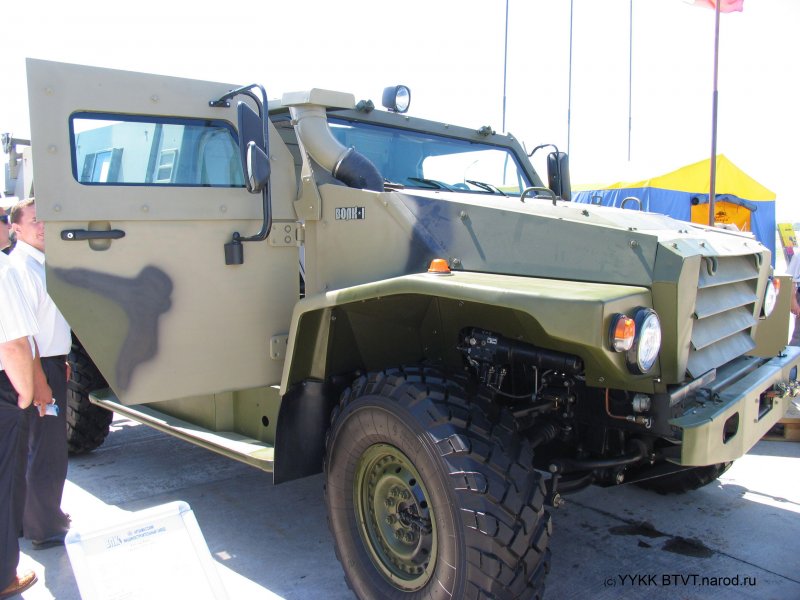 Бронеавтомобиль ВПК-3927 «волк»