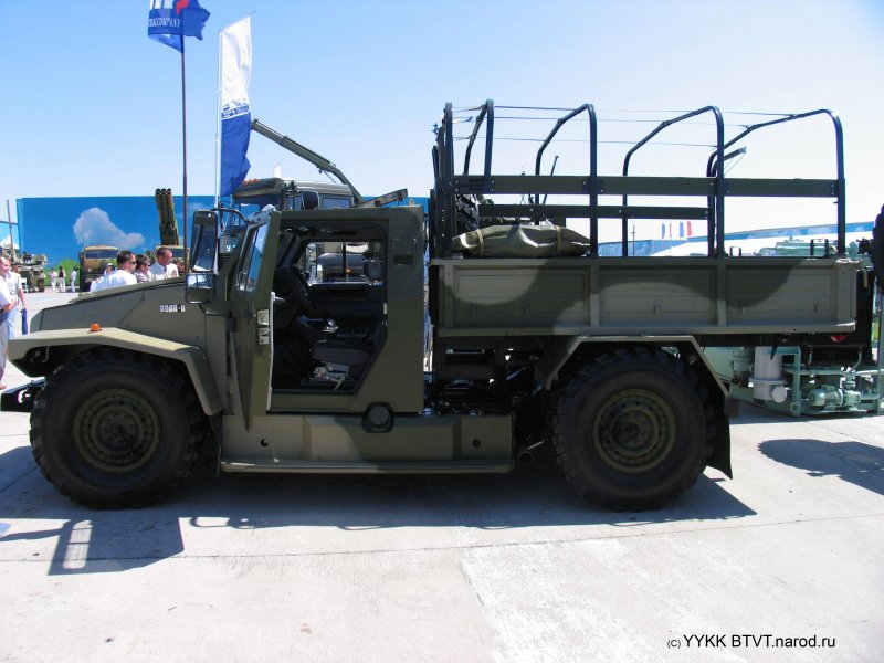 ГАЗ-3308 бронированный