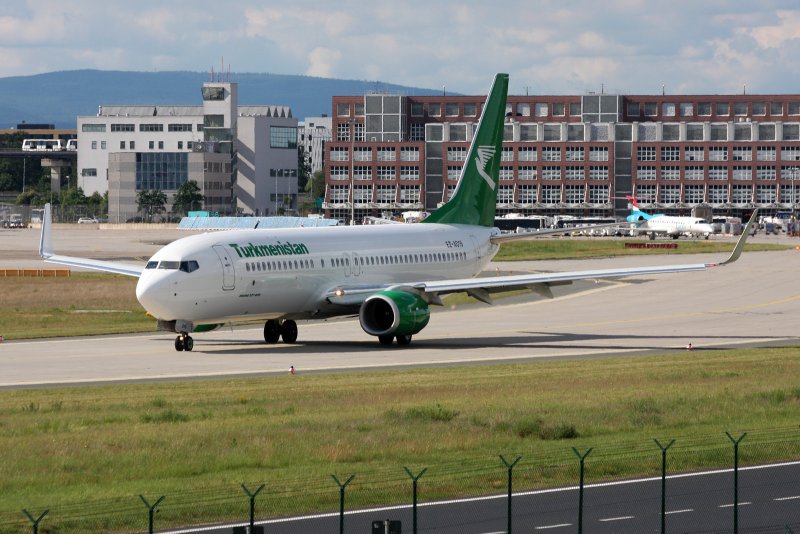 Боинг 777 туркменские авиалинии