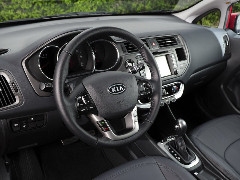 Kia Rio 2016 седан салон