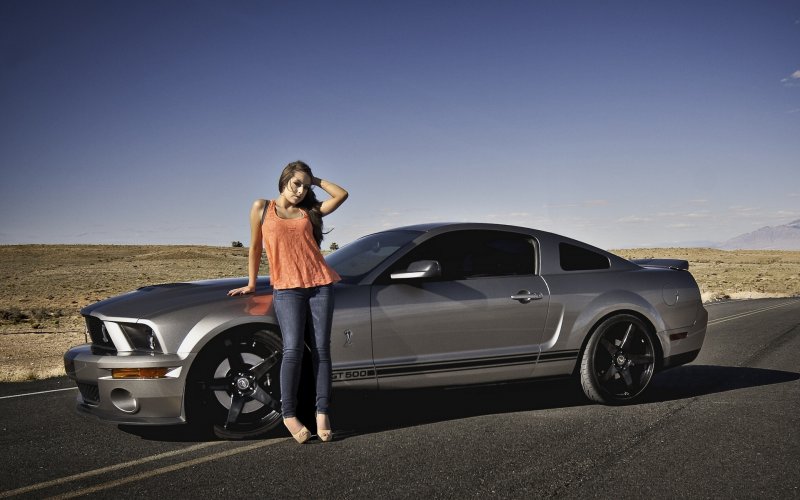 Форд Мустанг Шелби gt 500 и девушки